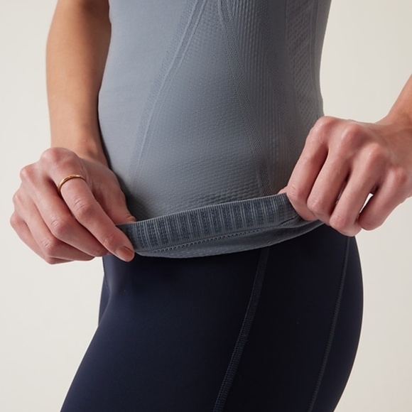Athleta • Light Blue Gray Momentum Seamless Tank • Size XS - Picture 8 of 8